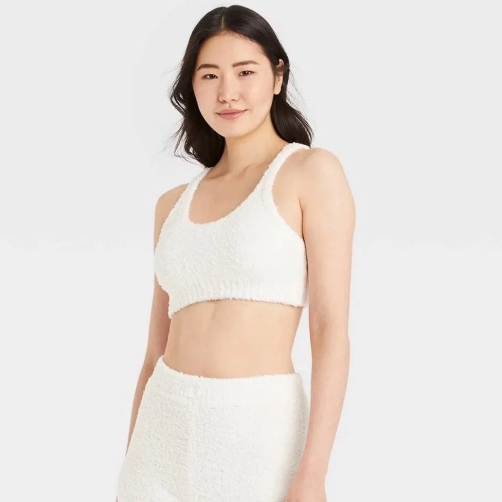 Colsie White Fuzzy Knit Crop Bra Top & Shorts Plush Lounge 2 Piece Set Size L - Picture 2 of 11